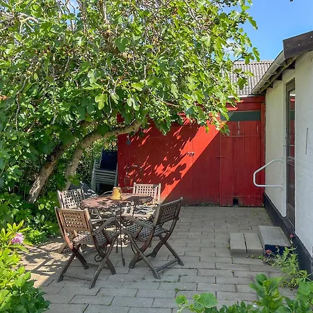بيت للعطل 3 Bedroom Amazing In *